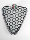 Alfa Romeo Grille. Part Number 156157028